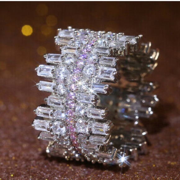 NWT LUXURY STERLING SILVER RING - Picture 2 of 9